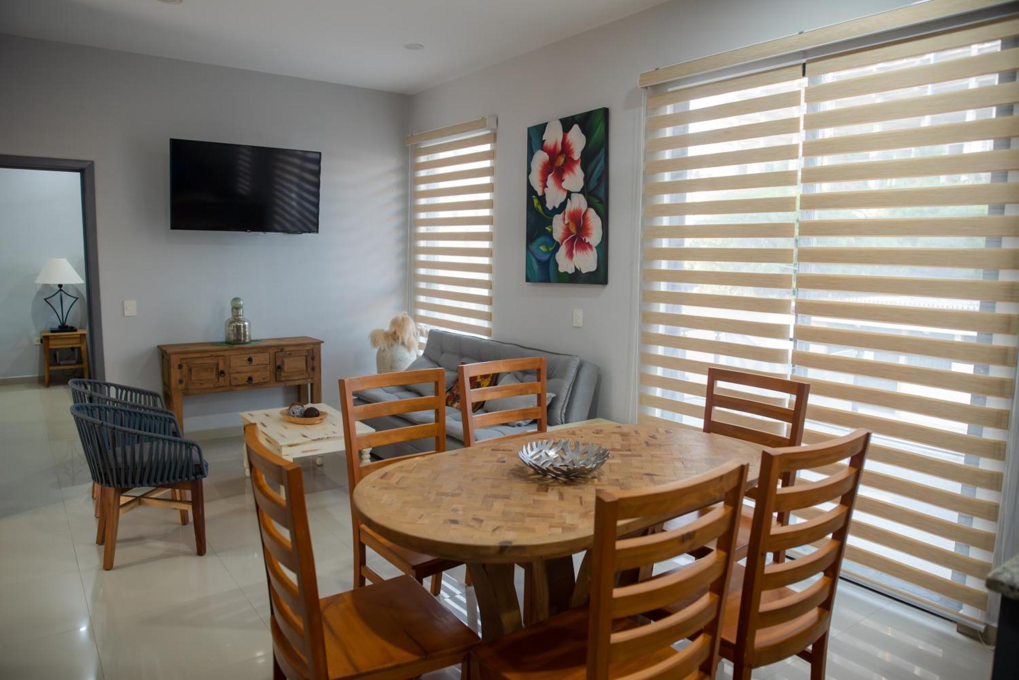 2Br/2Ba Condo 1 Block To Ocean! - Unit 3 Mazatlán Zewnętrze zdjęcie