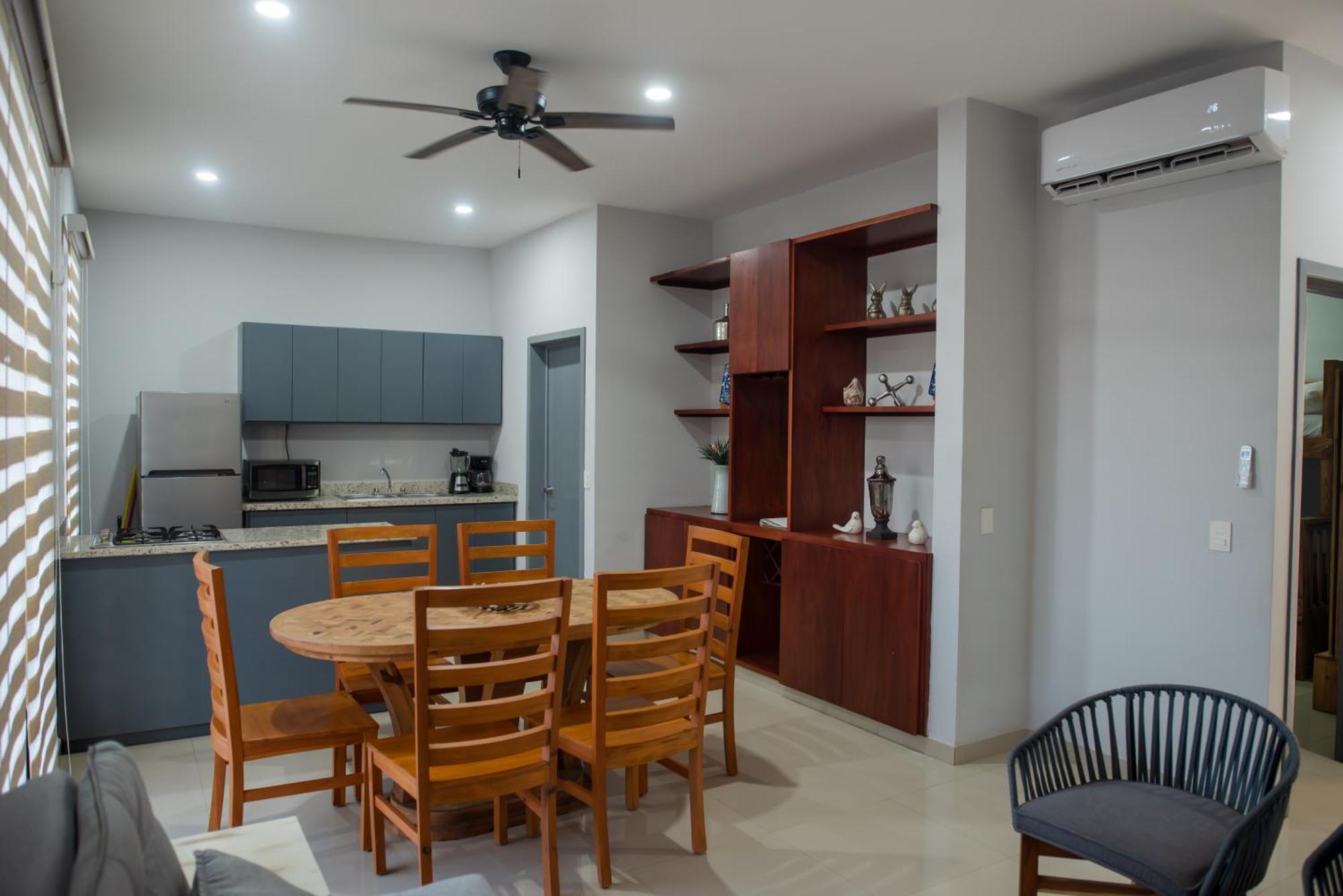 2Br/2Ba Condo 1 Block To Ocean! - Unit 3 Mazatlán Zewnętrze zdjęcie