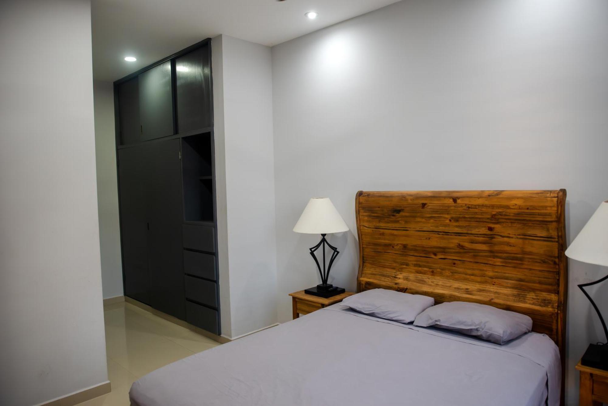 2Br/2Ba Condo 1 Block To Ocean! - Unit 3 Mazatlán Zewnętrze zdjęcie