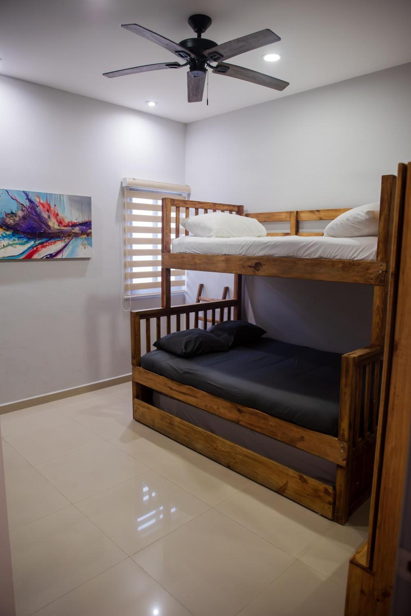 2Br/2Ba Condo 1 Block To Ocean! - Unit 3 Mazatlán Zewnętrze zdjęcie