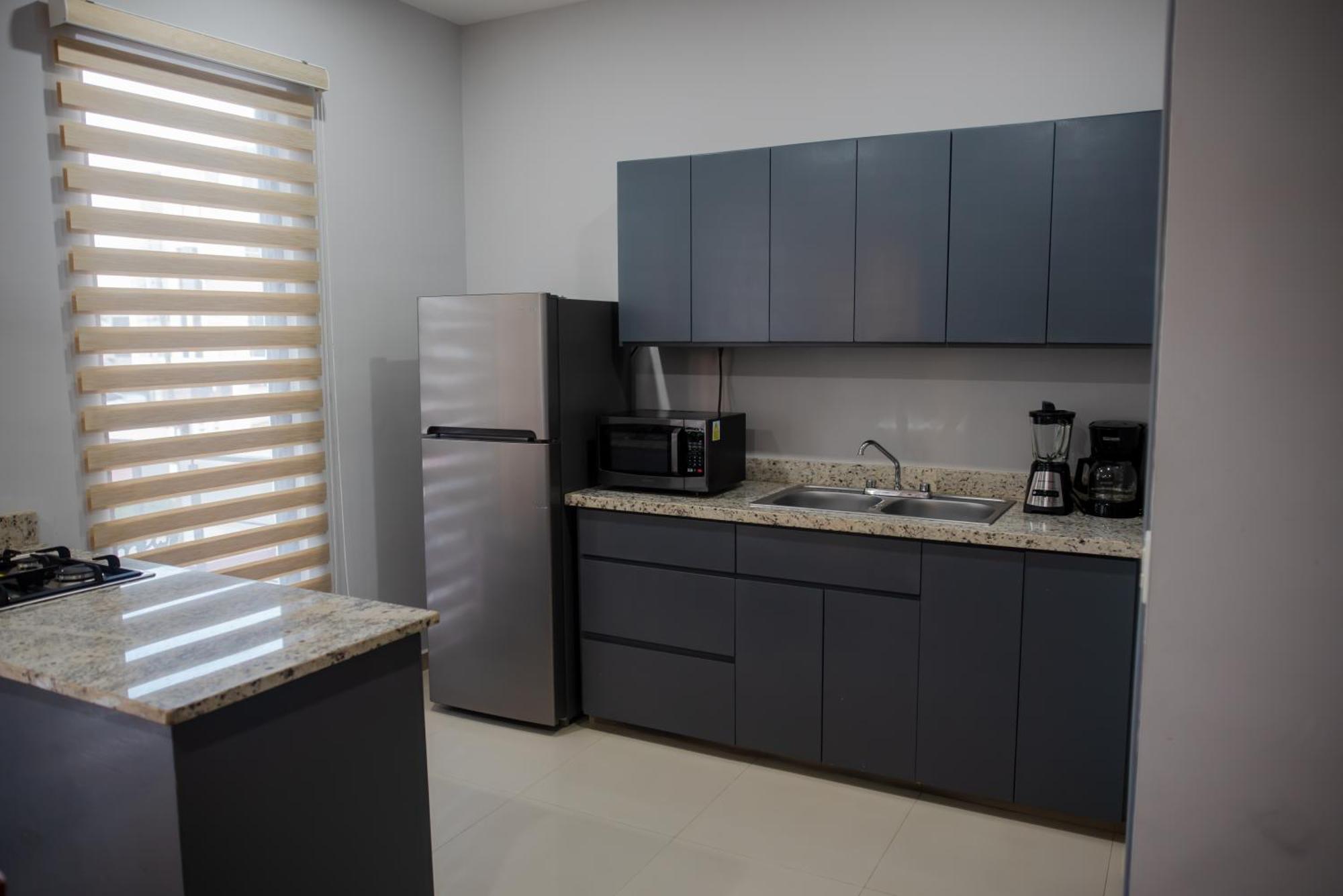 2Br/2Ba Condo 1 Block To Ocean! - Unit 3 Mazatlán Zewnętrze zdjęcie
